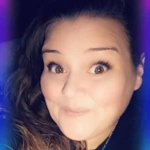 Meet your Posher, Lenora